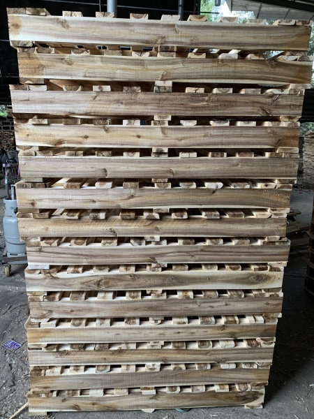 Pallet gỗ - Pallet Gỗ ý Khang - Công Ty TNHH Sản Xuất Gỗ ý Khang